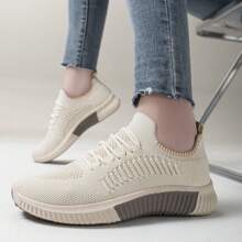 Zapatillas deportivas de verano 2025 para mujer, calzado deportivo transpirable de malla ligera, cómodas zapatillas atléticas