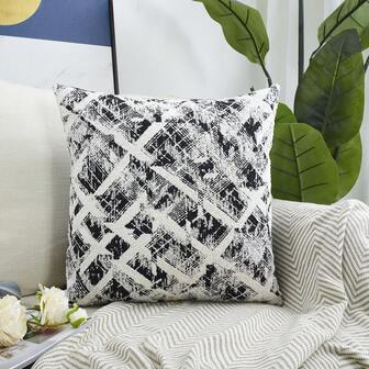 1pc Simple & Elegant Chenille Cushion Cover (Modern Minimalist Art, Suitable For Hotel, Home, Halloween, Christmas And Other Holidays)