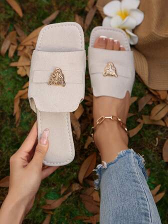 Beige Square Toe Flat Slide Sandals For Women, Metal Leopard Head Decor Strap Slip-On, Elegant Beach Shoes, Fashion Summer New Versatile Ladies Flat Slippers