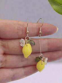 2 pares de aretes colgantes de resina originales y lindos con limón y flor para uso diario, regalo para San Valentín, mamá, madre, Día de la Madre