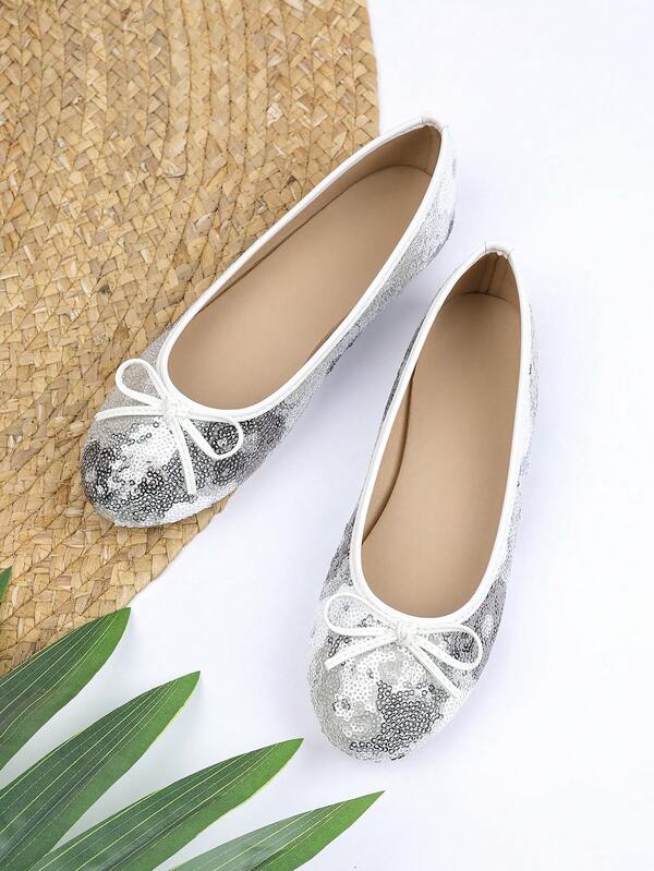 Damskie baleriny z kwiatowym wzorem i pasującym wzorem motyli, wygodne eleganckie, wsuwane baletki w stylu francuskim, z miękką podeszwą, odpowiednie na każdą porę roku