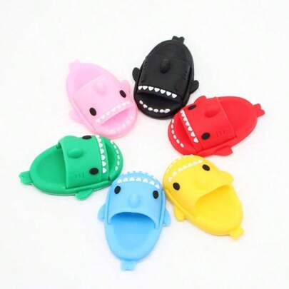 Pantoufles de requin de poupée BJD, décoration de maison miniature mignonne pour maison de poupée, accessoires pour la maison [Ce produit est une pantoufle, qui peut ne pas être de la bonne taille pour la poupée]