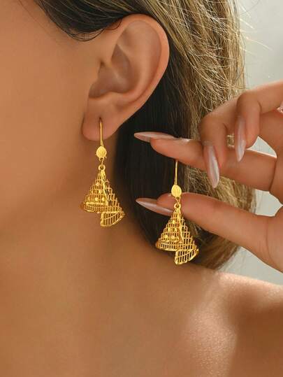 1 对 18K 镀金经典百搭通勤优雅精致几何吊坠耳环女士