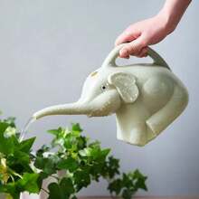 Charming Elephant Shaped Plastic Garden Watering Can - Durable Outdoor Irrigation Tool, Suitable For Home And Lawn Care