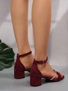 Sandálias de Salto Alto com Uma Alça e Fivela, Estilo Simples para o Verão, Adequadas para Meninas Adolescentes, Estilo Escolar, Sapatos de Dança