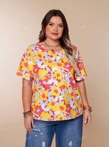 Plus Size Women's Yellow Floral Print Round Neck Casual Vacation Short Sleeve Pullover Top, Summer