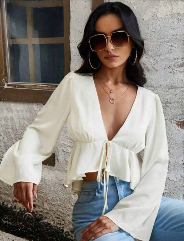 Blusa Feminina Com Babado Nas Mangas Amarraçao Frontal Elegancia e Conforto