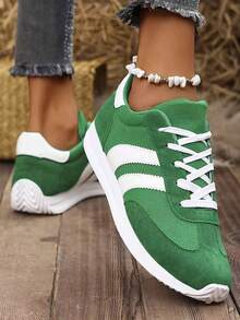 Women's Lightweight White Sneakers, 2025 New Spring And Summer Popular Flat Style Versatile Casual Athletic Shoes - Green - View 3