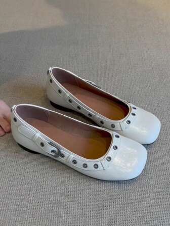 Women's Ballet Flats; Rivets Metal Eyelet Vintage Fashion Comfortable Beige Oil Leather Round Toe Mary Jane Flat Shoes With Retro Buckle