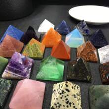 1pc Natural Crystal Pyramid Ornament, 3cm 7-Color Gemstone Pyramid