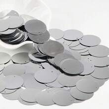 60颗（20克）30毫米圆形散装亮片，塑料圆形亮片，直径3厘米，孔径1毫米，彩色亮片，适用于珠宝制作、DIY剪贴簿、缝纫工艺 - 彩色 - 查看 26