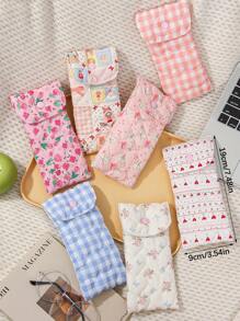 1Pc Cute Floral & Bow Knot Pattern Quilting Glasses Bag ,Travel Glass Pouch ,Girls Glasses Storage Box, Sunglasses Accessories Featuring A Cute Print Style, Cartoon Design, And A Girlish Heart Pattern, Perfectly Protecting Sunglasses And Making It A Great Gift For Summer Vacation ,Journey