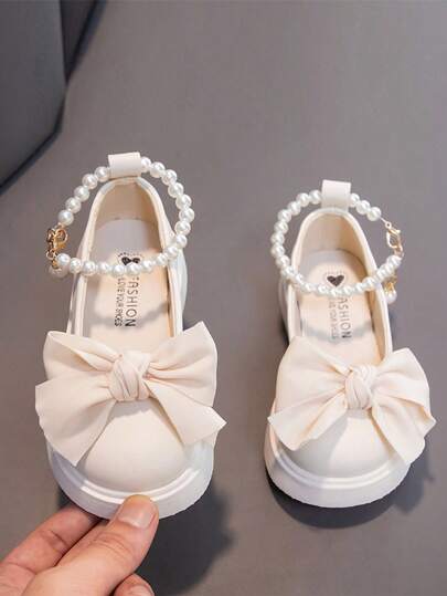 1 par de zapatos estilo Mary Jane de piel sintética para niñas, con diseño de collar de perlas, suela antideslizante y resistente al desgaste, en color blanco