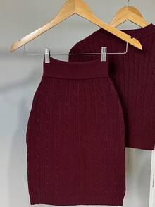 Women's Knitted Skirt And Blouse Set With Braids Made In Modal Knit. - 查看 3