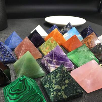 1 pieza Adorno de pirámide de cristal natural, pirámide de piedras preciosas de 3cm en 7 colores