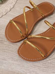 Sandales de plage décontractées de luxe à la mode et larges pour femmes grandes tailles 2025