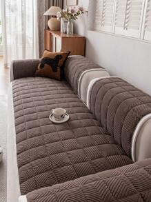 1pc Quilted Plush Sofa Cover, Solid Color Nordic Style Thickened 3D Design Couch Cover, Anti-Slip Anti-Scratch Sofa Protector For Living Room, Bedroom, Study Room, Fits 1, 2, 3, 4 Seater Sofa With Armrests And Backrest