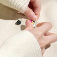 创意卡通香蕉和草莓系列胸针，多功能胸针装饰，可用于背包、帽子、独特徽章 - 彩色 - 查看 6