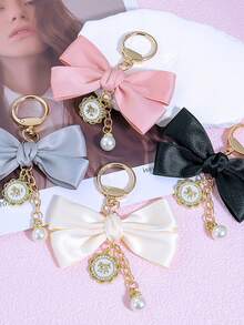 1pc Bowknot Bag Charm, A Bag Accessory, And An Faux Pearl Keychain. It's A Perfect Mother's Day Gift. This Cute Faux Pearl Beaded Bracelet-Style Keychain Exudes A Vintage Charm. It Is Suitable For Decorating Ladies' And Girls' Handbags, Backpacks, And Even Cars. The Pearl Pendant Adorned With A Ribbon Is Also An Excellent Choice For Valentine's Day And Birthday Gifts. - Multicolor - View 7