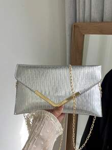 حقيبة مظروف ذات طيات أوروبية أمريكية أنيقة، حقيبة كتف/متقاطعة مع سلسلة شكل V للنساء - فضي - مشاهدة 1