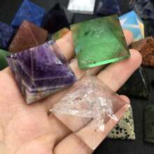 1pc Natural Crystal Pyramid Ornament, 3cm 7-Color Gemstone Pyramid