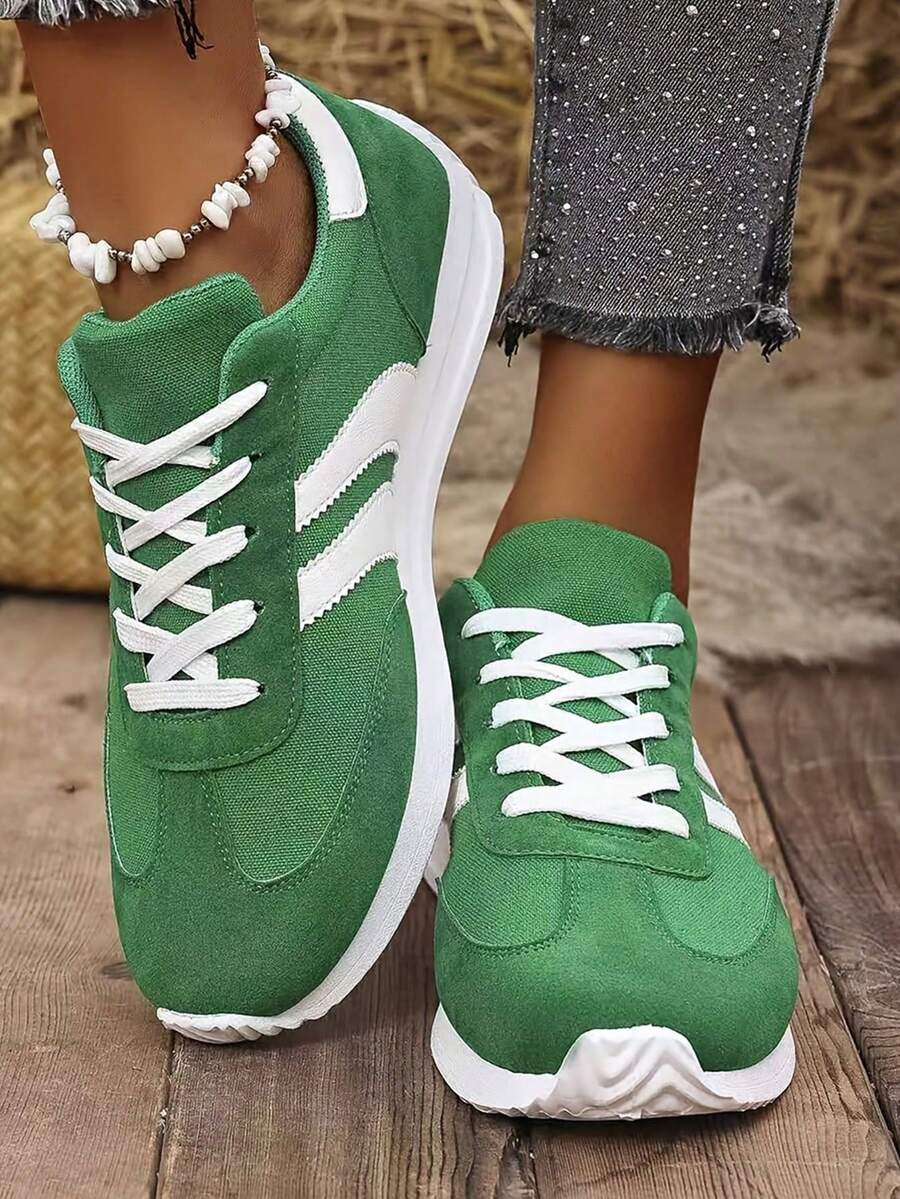 Women's Lightweight White Sneakers, 2025 New Spring And Summer Popular Flat Style Versatile Casual Athletic Shoes - Green - View 1