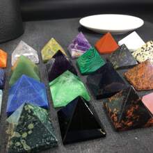 1pc Natural Crystal Pyramid Ornament, 3cm 7-Color Gemstone Pyramid
