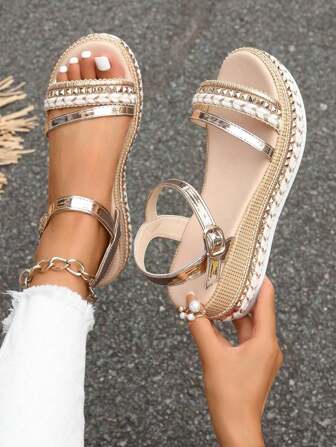 1 Pair Women's Bohemian Style Rivet Decor Platform Wedge High Heel Shoes, Casual Outdoor Beach Sandals, Summer Fashion Woven Bottom Roman Sandals