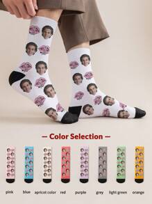 1 paire de chaussettes mi-longues pour hommes avec visage personnalisé. Chaussettes personnalisées avec photos, chaussettes moyennes et longues amusantes et personnalisées, convenant pour des occasions telles que la Saint-Valentin, les anniversaires et les cadeaux. Personnalisé, amusant et coloré