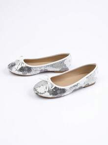 Bailarinas estilo francés cómodas y elegantes con suela blanda y diseño de flor con mariposas a juego, aptas para todas las estaciones