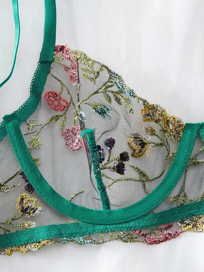 Women Groen Bloemen Geborduurde Mesh Verleidelijke Lingerie Set Includes Sensual Thong, Intimate Valentine, Ultrathin BH view 7