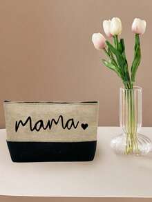 1个带拉链的女士化妆包，印有“Mama”字样的心形图案。女士手提包，可重复使用手拿包，大容量旅行化妆包，多功能便携式女士礼物，便携式休闲收纳包，洗漱包，数码包，多功能收纳包，旅行拉链洗衣包，送给妈妈和祖母的最佳礼物，母亲节和生日的理想礼物。 - 彩色 - 查看 3