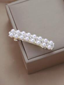 1pc Delicate Miniature 5-Petal Pearl Flower Hair Clip, High-End Tiny Spring Loaded Side Bangs Clip For Women - White - View 1