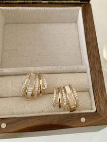 1 Pair Simple Multi-Purpose Five-Claw Ear Clips For Women - Gold - View 3