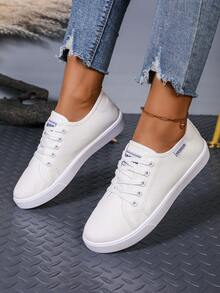 Women Plus Size White Sneakers, Fashion Low-Top Casual Lace-Up Athletic Shoes For Students, Versatile And Comfortable (Please Order One Size Up As The Shoes Run Small)