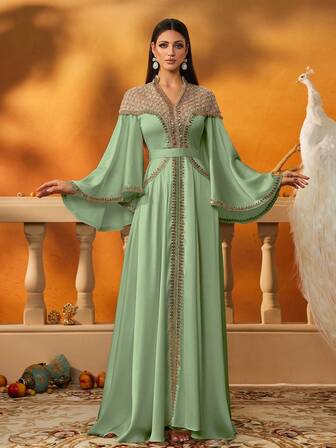 Elegant limegrön broderad formell kaftanklänning med pärlbroderad livstycke och utsvängda ärmar, lång arabisk jalabiya-klänning för kvinnor, ramadan-outfit, eid abaya, festkaftan, muslimsk kvällsabaya, lång formell mantelklänning, blygsam