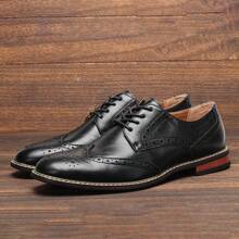 Men's Brogue Business Shoes, Embossed Leather Uppers Vintage Style, Wooden Heel Rubber Outsole, White Stitching