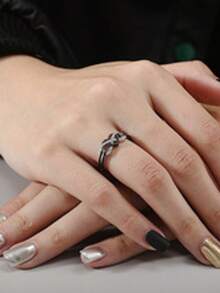 1 件时尚甜美十字交叉心形设计简约韩式蝴蝶小戒指，非常适合女性