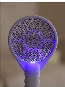 1 个 USB 供电苍蝇拍 - 三合一电击装置，配备五层网格，只杀蚊子不杀人，便携式杀虫器，适用于室内/室外露营、厨房、露台、汽车，小巧便携，节能，是必备的害虫防治工具。