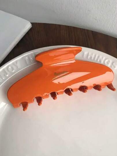 1pc Fashionable Solid Color Hair Claw Clip, European And American INS Style Cool Girl Hair Clip Summer Hair Clips Hair Jaw Clip Hair Clamps Hair Clutch Hair Catcher Clip, Casual Fall Winter Hair Accessories For Women For Vacation Outfits Woman