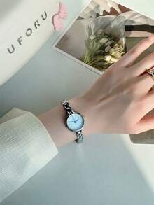 1 件优雅小圆形石英机芯银色调白色表盘女士手表，适合学生/成人/礼物/派对/女士 - 銀色 - 查看 2