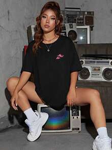 男女款休闲龙纹印花短袖 T 恤，时尚街头风格通勤 T 恤，适合春夏四季