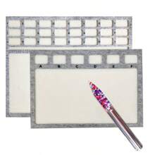 Plateau de perles pour la conception de bracelets et colliers DIY, avec une longue cuillère à manche pour les bijoux, plateau pratique avec grille, outil pratique pour la fabrication de bijoux