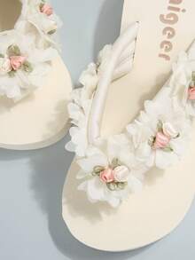 Spring/Summer Women's EVA Platform Wedge Flip Flops, Chinese Style Floral Tassel Bohemian Beach Slides