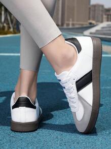 Neue Damen Lässig Sportschuhe, Farbblock, Große Größen 36-45, Sneaker, Frühling & Sommer Mode, Leicht und atmungsaktiv Studentenschuhe