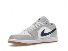 Air Jordan 1 Low 'Georgetown' White Neutral-Grey Gum-Medium-Brown Midnight-Navy Sneakers Men 553558-146 - 彩色 - 查看 4
