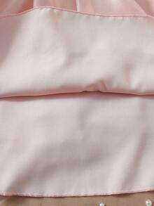 年轻女孩时尚可爱落肩花卉 3D 欧根纱串珠领连衣裙