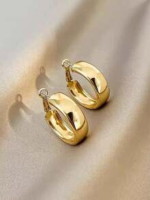 1 Pair Simple & Elegant C-Shape Round Circle Fashion Earrings - Yellow Gold - View 2