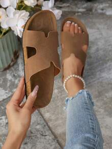 女士新款时尚沙滩凉鞋，木底平底露趾透气镂空百搭舒适户外散步平底凉鞋 - 棕色 - 查看 6