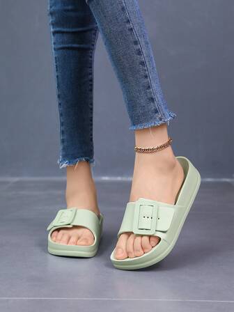 Zapatillas de exterior cómodas y casuales con suela gruesa de EVA, estilo europeo y americano de 2025, con hebilla única